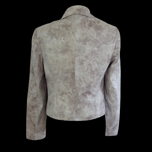 INC Snakeskin Print Sheen Cropped Dressy Blazer M Cream Tan Pattern - Picture 6 of 16